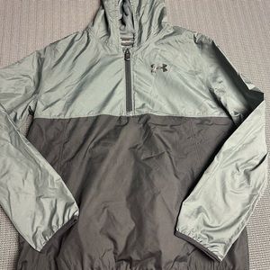 YLG Under Armour grey 3/4 zip pullover/windbreaker